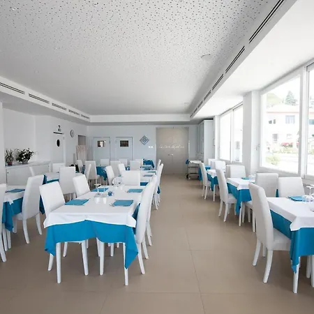 La Conchiglia Sul Mare 3*